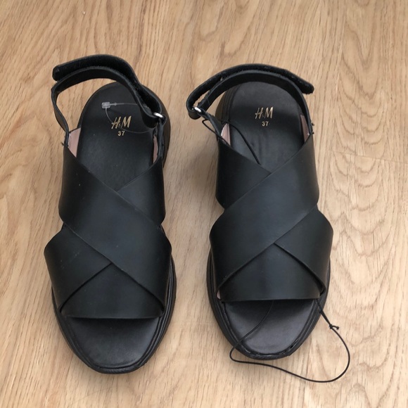 H&M Sandals - Picture 2 of 7